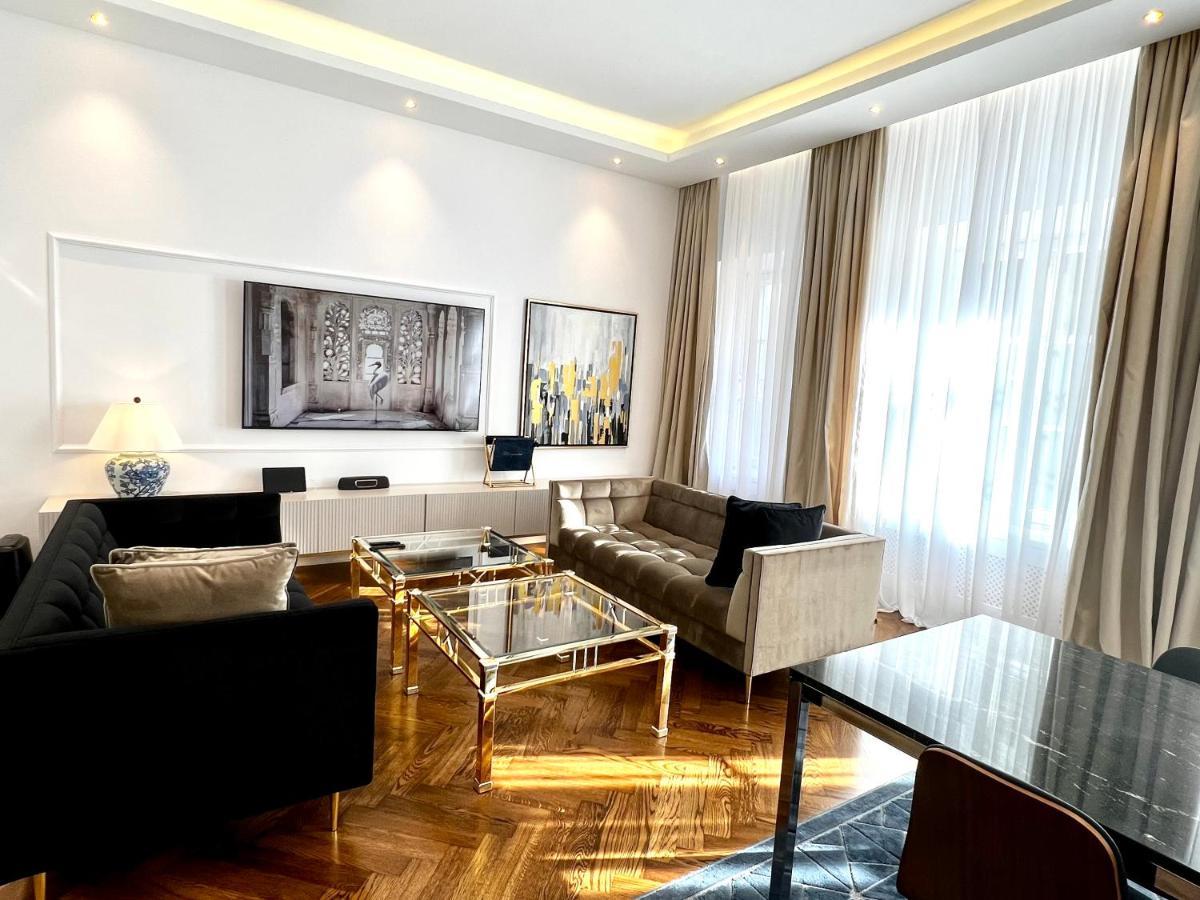 Luxury Apartments MONDRIAN Market Square III Varsovie Extérieur photo
