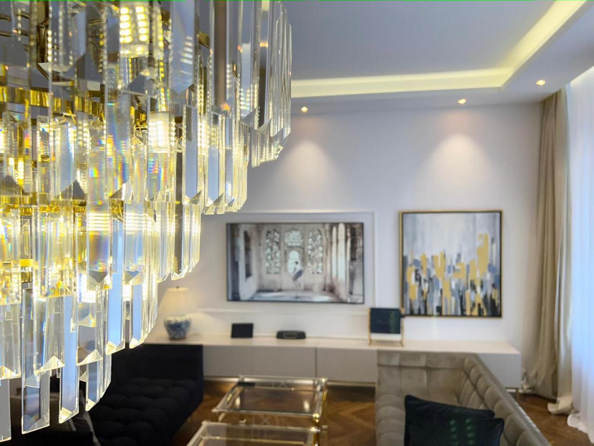 Luxury Apartments MONDRIAN Market Square III Varsovie Extérieur photo