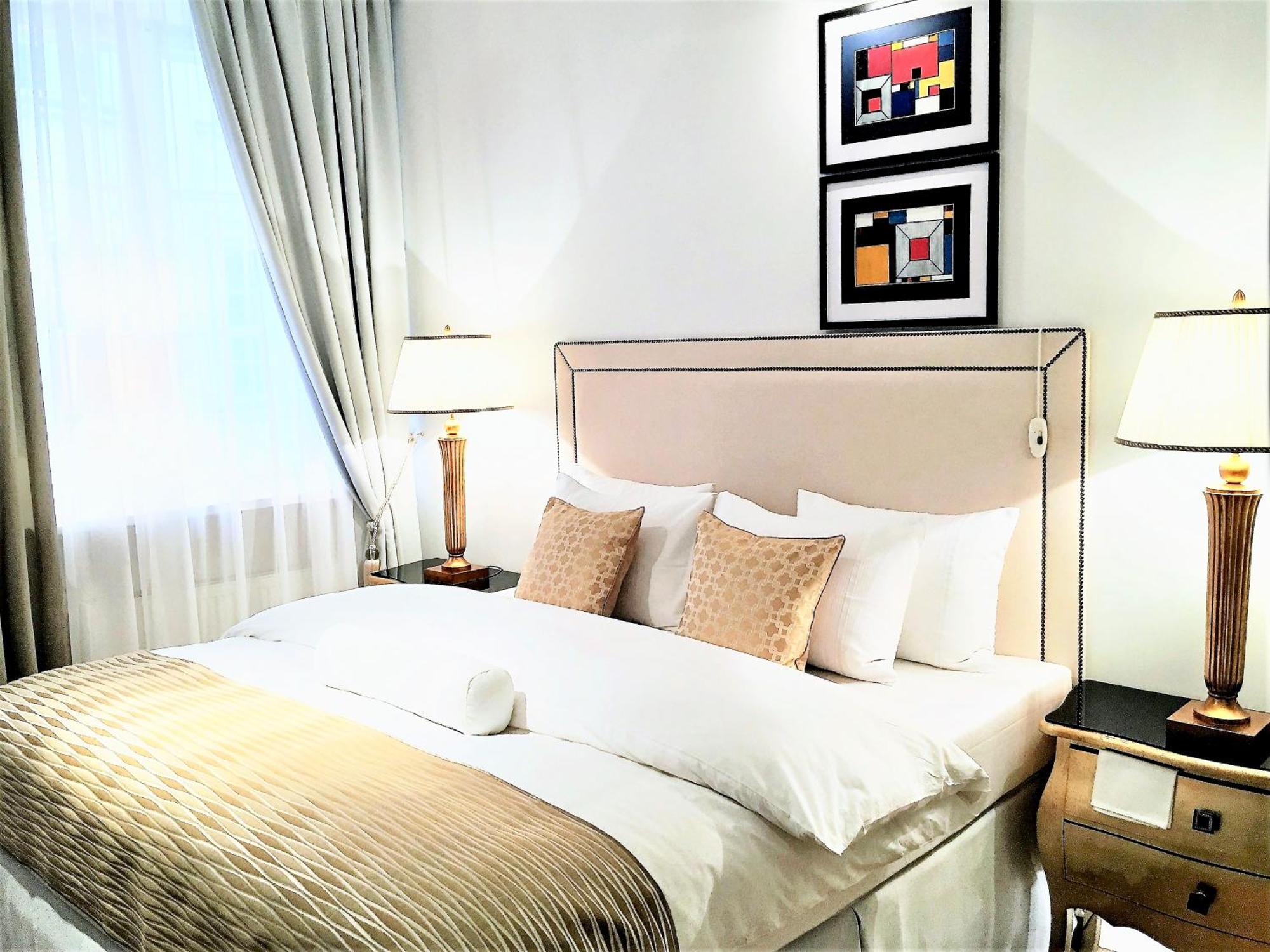 Luxury Apartments MONDRIAN Market Square III Varsovie Chambre photo