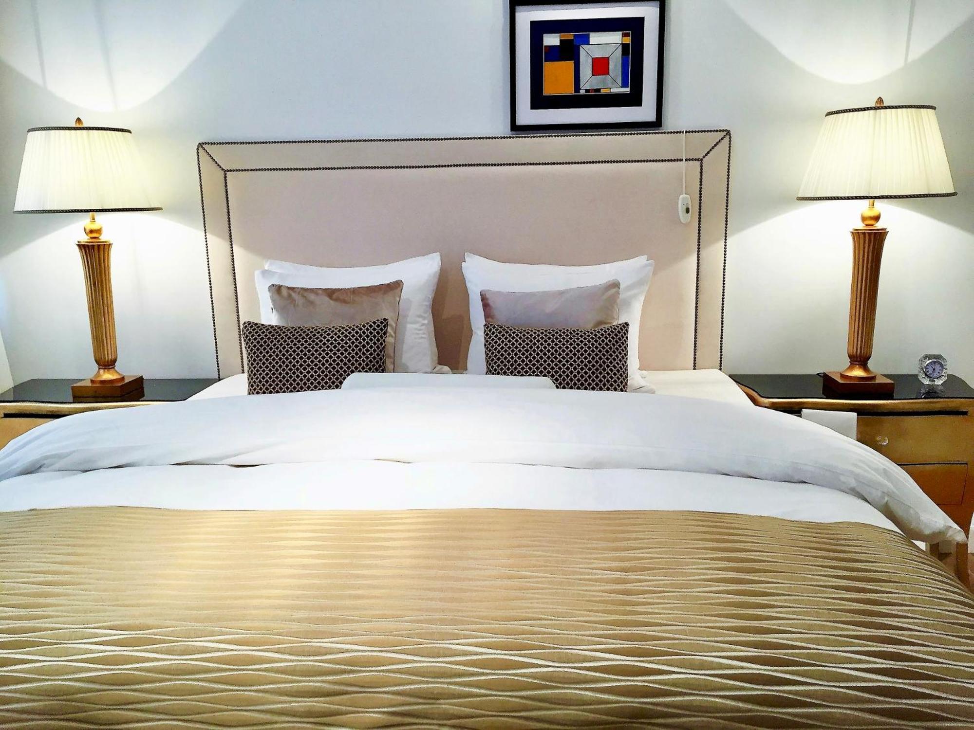 Luxury Apartments MONDRIAN Market Square III Varsovie Chambre photo