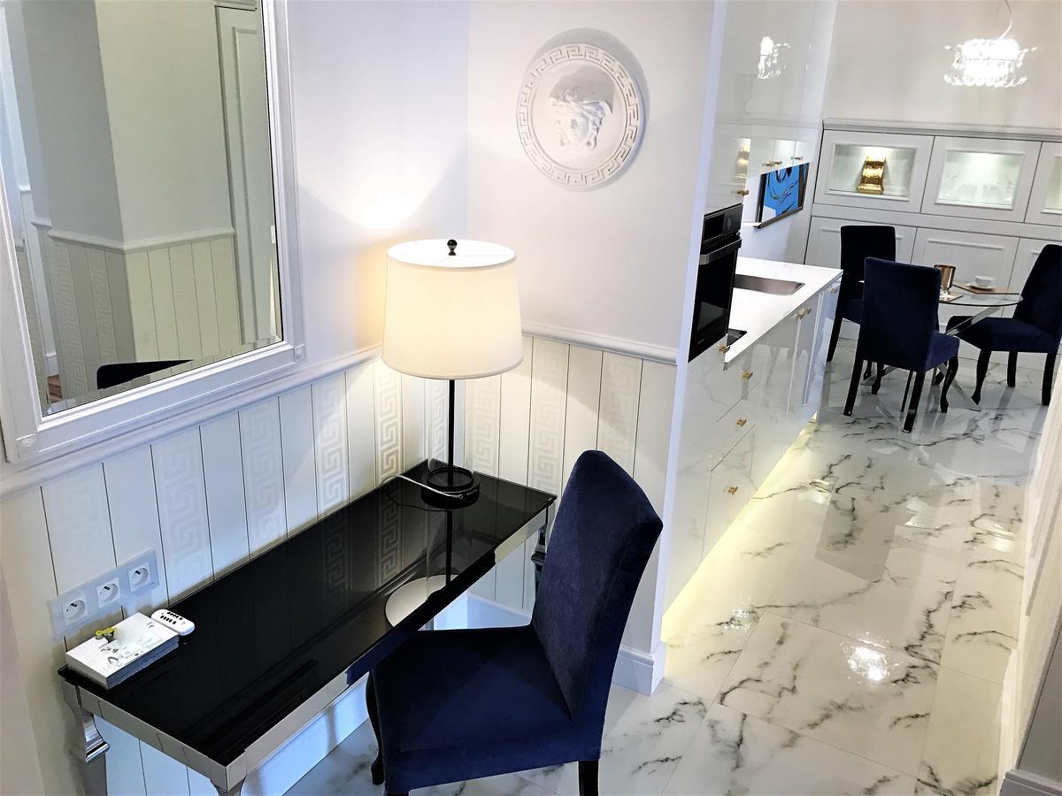 Luxury Apartments MONDRIAN Market Square III Varsovie Extérieur photo